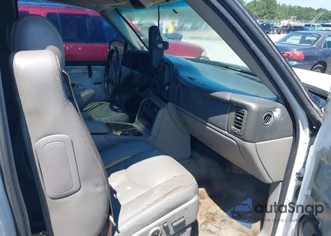 2005 Chevrolet Tahoe Z71 z USA, uszkodzony, nr VIN 1GNEK13T85R197490